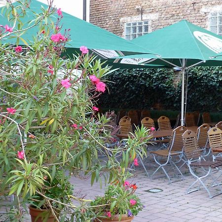 Hotel Alte Bruecke باد هومبرغ فور دير هوه المظهر الخارجي الصورة